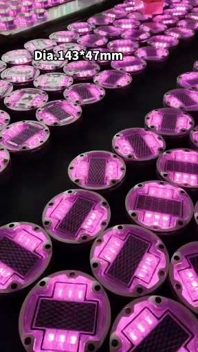 Solar Street Studs 625